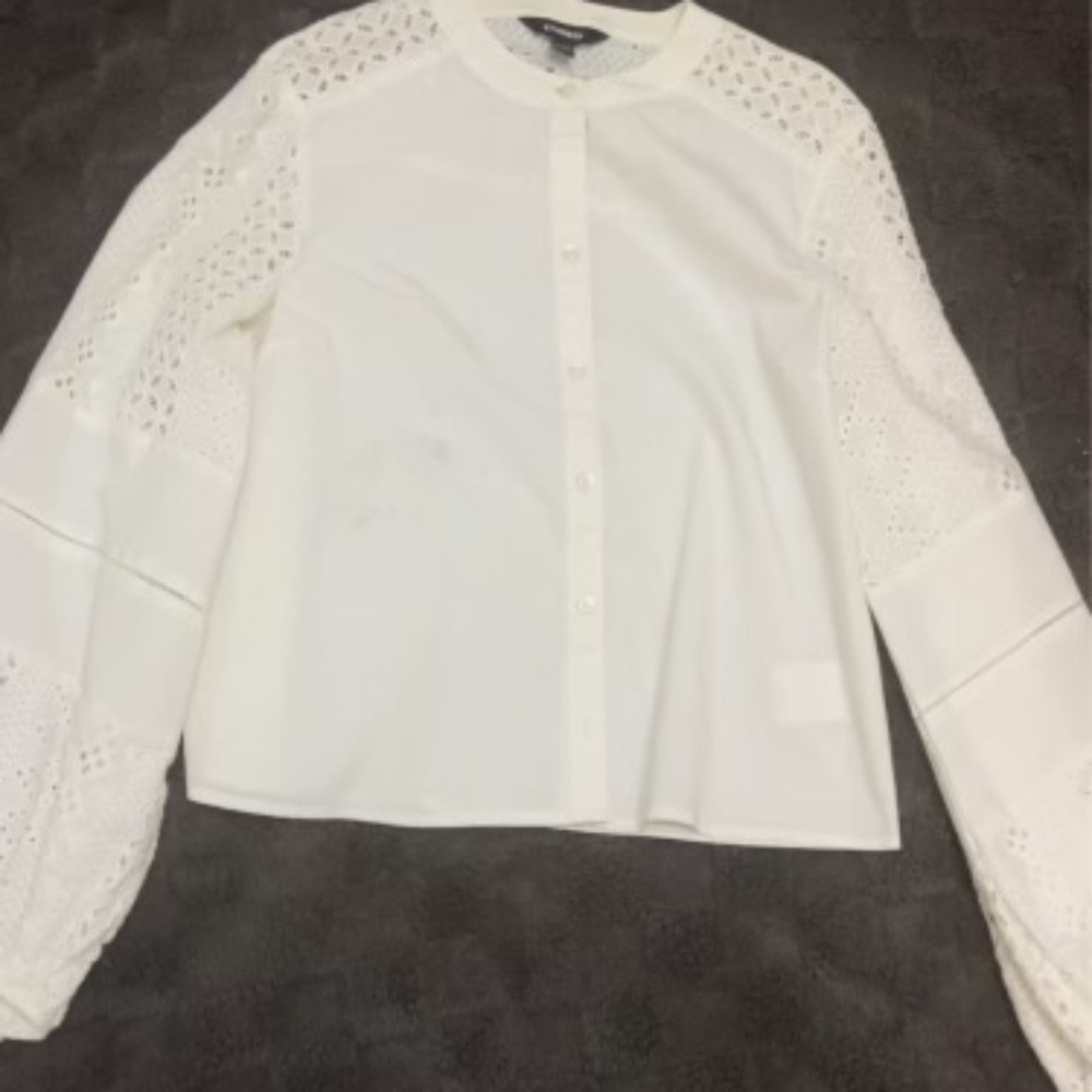 Express White Top